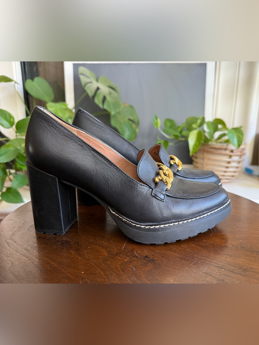 Naturalizer Black Leather Platform Loafers with Gold Chain